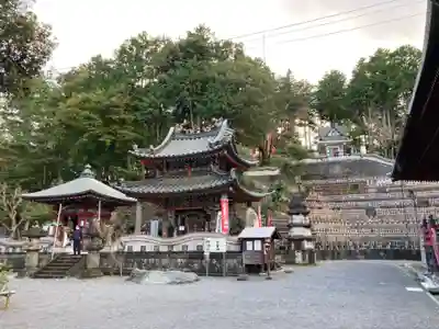 金乗院放光寺の山門・神門