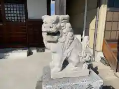 志夫美神社の狛犬