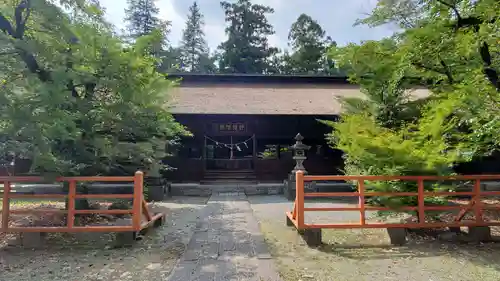 大井俣窪八幡神社の本殿