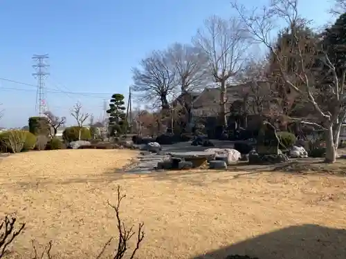 華蔵寺の庭園