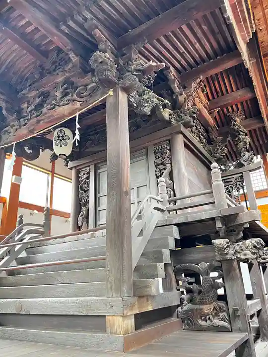 水上布奈山神社の芸術