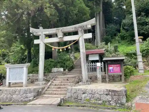 湯野神社の鳥居