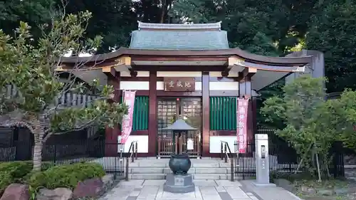 瀧泉寺（目黒不動尊）の本殿