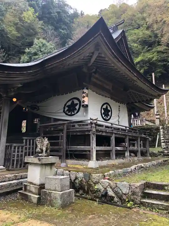 諏訪神社の本殿・本堂