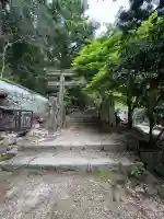 懺悔地蔵の{uncategorized: "未分類", other: "その他", undefined: "問題あり", building: "その他建物", grave: "お墓", sacred_gate: "鳥居", guardian: "狛犬", statue: "像", buddha: "仏像", history: "歴史", nature: "自然", garden: "庭園", animal: "動物", pagoda: "塔", temizu: "手水舎", mountain_gate: "山門・神門", sanctuary: "本殿・本堂", subordinate: "末社・摂社", art: "芸術", scenery: "景色", jizo: "地蔵", ema: "絵馬", goshuin: "御朱印", omikuji: "おみくじ", items: "授与品その他", amulet: "お守り", goshuincho: "御朱印帳", eats: "食事", festival: "お祭り", votive_dance: "神楽", shichigosan: "七五三参", wedding: "結婚式", experience: "体験その他", initially: "初詣", around: "周辺", anti_infection: "感染症対策"}