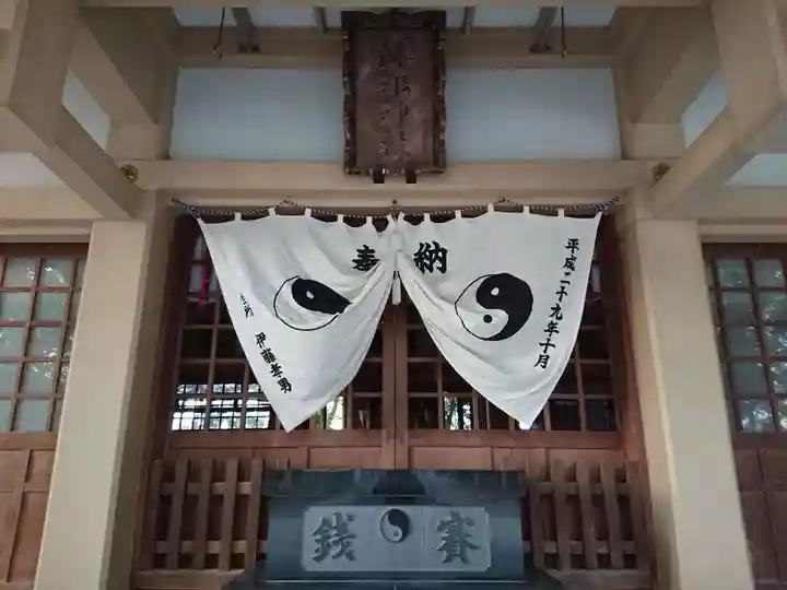 漆部神社の本殿・本堂