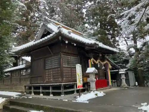下野 星宮神社の{uncategorized: "未分類", other: "その他", undefined: "問題あり", building: "その他建物", grave: "お墓", sacred_gate: "鳥居", guardian: "狛犬", statue: "像", buddha: "仏像", history: "歴史", nature: "自然", garden: "庭園", animal: "動物", pagoda: "塔", temizu: "手水舎", mountain_gate: "山門・神門", sanctuary: "本殿・本堂", subordinate: "末社・摂社", art: "芸術", scenery: "景色", jizo: "地蔵", ema: "絵馬", goshuin: "御朱印", omikuji: "おみくじ", items: "授与品その他", amulet: "お守り", goshuincho: "御朱印帳", eats: "食事", festival: "お祭り", votive_dance: "神楽", shichigosan: "七五三参", wedding: "結婚式", experience: "体験その他", initially: "初詣", around: "周辺", anti_infection: "感染症対策"}