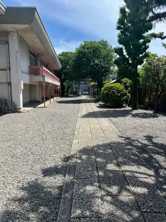 熊野神社の{uncategorized: "未分類", other: "その他", undefined: "問題あり", building: "その他建物", grave: "お墓", sacred_gate: "鳥居", guardian: "狛犬", statue: "像", buddha: "仏像", history: "歴史", nature: "自然", garden: "庭園", animal: "動物", pagoda: "塔", temizu: "手水舎", mountain_gate: "山門・神門", sanctuary: "本殿・本堂", subordinate: "末社・摂社", art: "芸術", scenery: "景色", jizo: "地蔵", ema: "絵馬", goshuin: "御朱印", omikuji: "おみくじ", items: "授与品その他", amulet: "お守り", goshuincho: "御朱印帳", eats: "食事", festival: "お祭り", votive_dance: "神楽", shichigosan: "七五三参", wedding: "結婚式", experience: "体験その他", initially: "初詣", around: "周辺", anti_infection: "感染症対策"}
