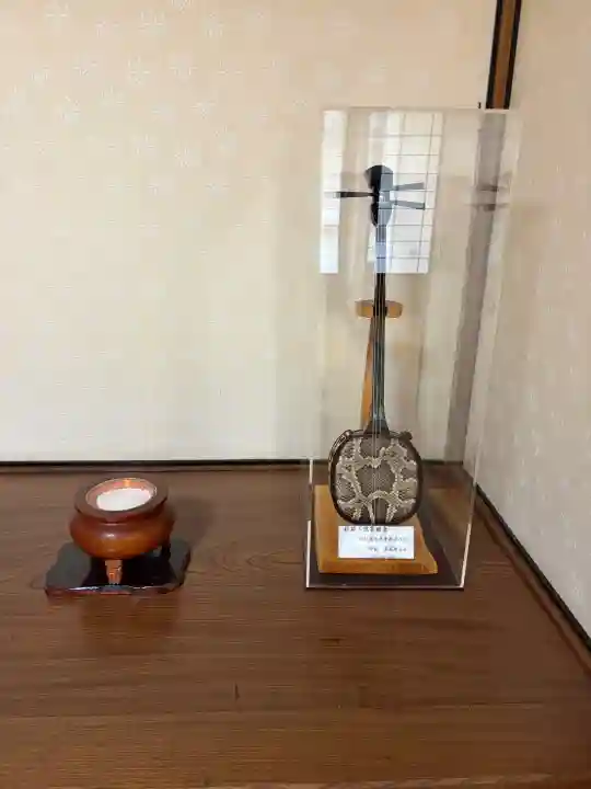 清見寺の{uncategorized: "未分類", other: "その他", undefined: "問題あり", building: "その他建物", grave: "お墓", sacred_gate: "鳥居", guardian: "狛犬", statue: "像", buddha: "仏像", history: "歴史", nature: "自然", garden: "庭園", animal: "動物", pagoda: "塔", temizu: "手水舎", mountain_gate: "山門・神門", sanctuary: "本殿・本堂", subordinate: "末社・摂社", art: "芸術", scenery: "景色", jizo: "地蔵", ema: "絵馬", goshuin: "御朱印", omikuji: "おみくじ", items: "授与品その他", amulet: "お守り", goshuincho: "御朱印帳", eats: "食事", festival: "お祭り", votive_dance: "神楽", shichigosan: "七五三参", wedding: "結婚式", experience: "体験その他", initially: "初詣", around: "周辺", anti_infection: "感染症対策"}