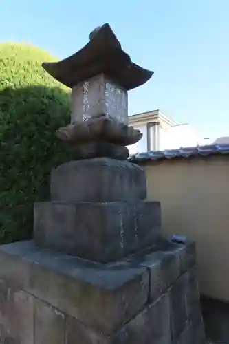 円徳寺の塔