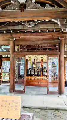 白金氷川神社の本殿・本堂