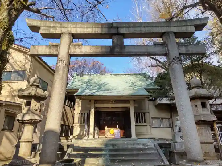志演尊空神社の鳥居