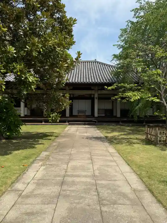 天王寺の{uncategorized: "未分類", other: "その他", undefined: "問題あり", building: "その他建物", grave: "お墓", sacred_gate: "鳥居", guardian: "狛犬", statue: "像", buddha: "仏像", history: "歴史", nature: "自然", garden: "庭園", animal: "動物", pagoda: "塔", temizu: "手水舎", mountain_gate: "山門・神門", sanctuary: "本殿・本堂", subordinate: "末社・摂社", art: "芸術", scenery: "景色", jizo: "地蔵", ema: "絵馬", goshuin: "御朱印", omikuji: "おみくじ", items: "授与品その他", amulet: "お守り", goshuincho: "御朱印帳", eats: "食事", festival: "お祭り", votive_dance: "神楽", shichigosan: "七五三参", wedding: "結婚式", experience: "体験その他", initially: "初詣", around: "周辺", anti_infection: "感染症対策"}