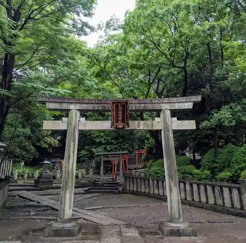 駒込稲荷神社(東京都)