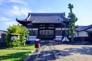 縁心寺の{uncategorized: "未分類", other: "その他", undefined: "問題あり", building: "その他建物", grave: "お墓", sacred_gate: "鳥居", guardian: "狛犬", statue: "像", buddha: "仏像", history: "歴史", nature: "自然", garden: "庭園", animal: "動物", pagoda: "塔", temizu: "手水舎", mountain_gate: "山門・神門", sanctuary: "本殿・本堂", subordinate: "末社・摂社", art: "芸術", scenery: "景色", jizo: "地蔵", ema: "絵馬", goshuin: "御朱印", omikuji: "おみくじ", items: "授与品その他", amulet: "お守り", goshuincho: "御朱印帳", eats: "食事", festival: "お祭り", votive_dance: "神楽", shichigosan: "七五三参", wedding: "結婚式", experience: "体験その他", initially: "初詣", around: "周辺", anti_infection: "感染症対策"}