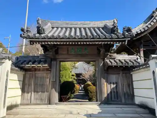 清勝寺の山門