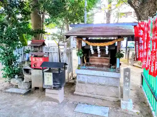 若宮八幡社の末社・摂社
