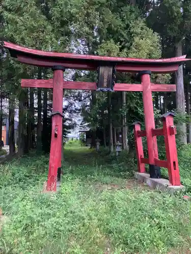 諏訪神社(荻ノ目)の鳥居
