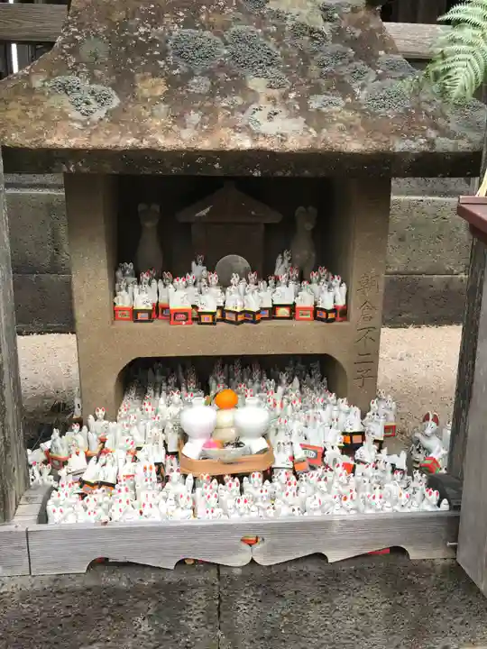 出世稻荷神社の末社・摂社