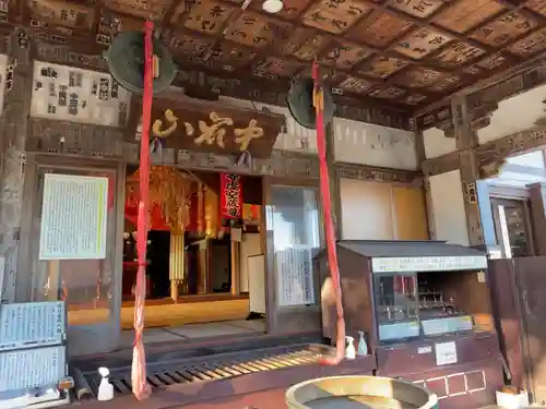 舘山寺の本殿・本堂