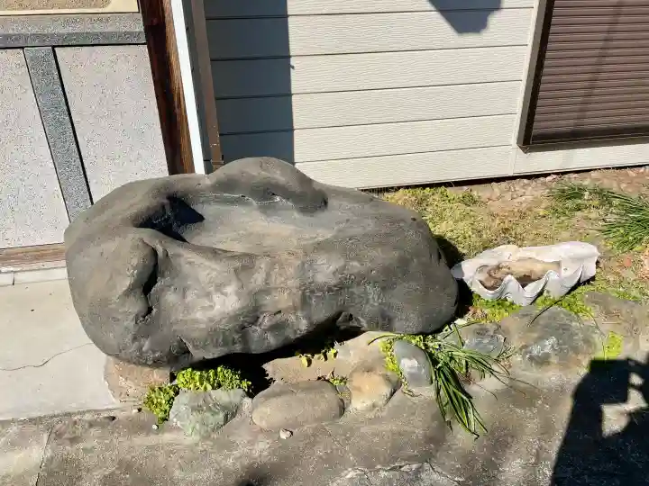 專念寺の{uncategorized: "未分類", other: "その他", undefined: "問題あり", building: "その他建物", grave: "お墓", sacred_gate: "鳥居", guardian: "狛犬", statue: "像", buddha: "仏像", history: "歴史", nature: "自然", garden: "庭園", animal: "動物", pagoda: "塔", temizu: "手水舎", mountain_gate: "山門・神門", sanctuary: "本殿・本堂", subordinate: "末社・摂社", art: "芸術", scenery: "景色", jizo: "地蔵", ema: "絵馬", goshuin: "御朱印", omikuji: "おみくじ", items: "授与品その他", amulet: "お守り", goshuincho: "御朱印帳", eats: "食事", festival: "お祭り", votive_dance: "神楽", shichigosan: "七五三参", wedding: "結婚式", experience: "体験その他", initially: "初詣", around: "周辺", anti_infection: "感染症対策"}