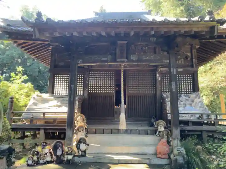 茂林寺の{uncategorized: "未分類", other: "その他", undefined: "問題あり", building: "その他建物", grave: "お墓", sacred_gate: "鳥居", guardian: "狛犬", statue: "像", buddha: "仏像", history: "歴史", nature: "自然", garden: "庭園", animal: "動物", pagoda: "塔", temizu: "手水舎", mountain_gate: "山門・神門", sanctuary: "本殿・本堂", subordinate: "末社・摂社", art: "芸術", scenery: "景色", jizo: "地蔵", ema: "絵馬", goshuin: "御朱印", omikuji: "おみくじ", items: "授与品その他", amulet: "お守り", goshuincho: "御朱印帳", eats: "食事", festival: "お祭り", votive_dance: "神楽", shichigosan: "七五三参", wedding: "結婚式", experience: "体験その他", initially: "初詣", around: "周辺", anti_infection: "感染症対策"}