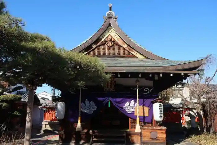 御霊神社の本殿