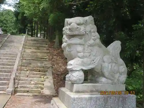 亀賀森神社の狛犬