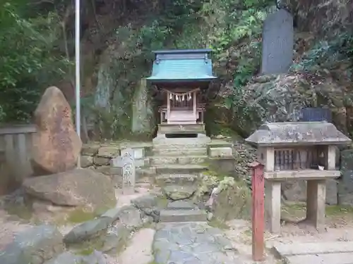 橿森神社の末社