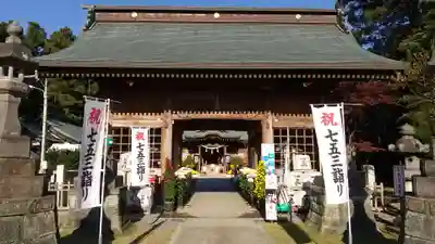 常陸第三宮　吉田神社の山門・神門