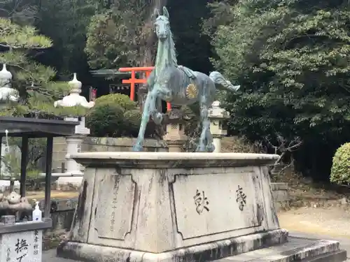 白國神社の狛犬