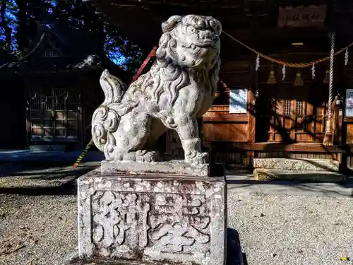 犬ヶ坪神明社の狛犬