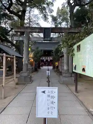 赤坂氷川神社の鳥居