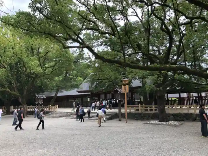 熱田神宮の本殿・本堂