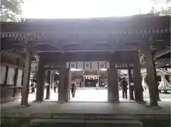 白山比咩神社の山門