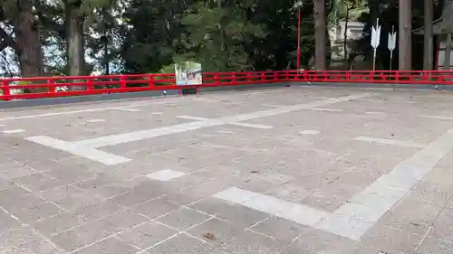 八幡朝見神社の庭園