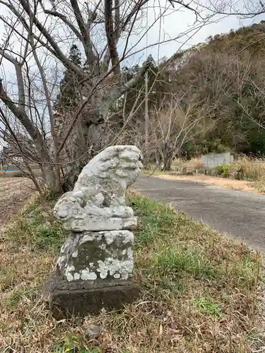 男金神社の狛犬