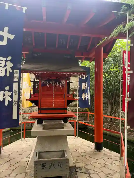 尾曳稲荷神社の{uncategorized: "未分類", other: "その他", undefined: "問題あり", building: "その他建物", grave: "お墓", sacred_gate: "鳥居", guardian: "狛犬", statue: "像", buddha: "仏像", history: "歴史", nature: "自然", garden: "庭園", animal: "動物", pagoda: "塔", temizu: "手水舎", mountain_gate: "山門・神門", sanctuary: "本殿・本堂", subordinate: "末社・摂社", art: "芸術", scenery: "景色", jizo: "地蔵", ema: "絵馬", goshuin: "御朱印", omikuji: "おみくじ", items: "授与品その他", amulet: "お守り", goshuincho: "御朱印帳", eats: "食事", festival: "お祭り", votive_dance: "神楽", shichigosan: "七五三参", wedding: "結婚式", experience: "体験その他", initially: "初詣", around: "周辺", anti_infection: "感染症対策"}
