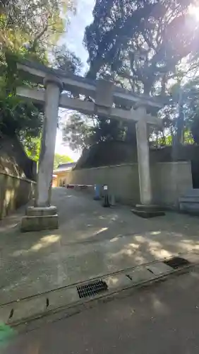 猿田神社の{uncategorized: "未分類", other: "その他", undefined: "問題あり", building: "その他建物", grave: "お墓", sacred_gate: "鳥居", guardian: "狛犬", statue: "像", buddha: "仏像", history: "歴史", nature: "自然", garden: "庭園", animal: "動物", pagoda: "塔", temizu: "手水舎", mountain_gate: "山門・神門", sanctuary: "本殿・本堂", subordinate: "末社・摂社", art: "芸術", scenery: "景色", jizo: "地蔵", ema: "絵馬", goshuin: "御朱印", omikuji: "おみくじ", items: "授与品その他", amulet: "お守り", goshuincho: "御朱印帳", eats: "食事", festival: "お祭り", votive_dance: "神楽", shichigosan: "七五三参", wedding: "結婚式", experience: "体験その他", initially: "初詣", around: "周辺", anti_infection: "感染症対策"}