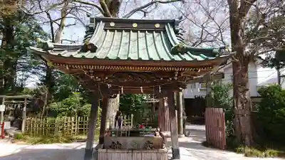 越ヶ谷久伊豆神社の手水舎