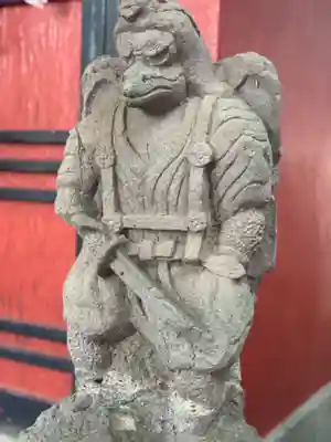 （芝生）浅間神社の像