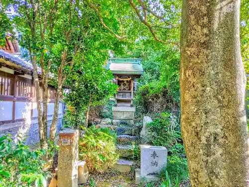 神明社（下小田井神明社）の末社・摂社