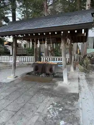 諏訪大社の{uncategorized: "未分類", other: "その他", undefined: "問題あり", building: "その他建物", grave: "お墓", sacred_gate: "鳥居", guardian: "狛犬", statue: "像", buddha: "仏像", history: "歴史", nature: "自然", garden: "庭園", animal: "動物", pagoda: "塔", temizu: "手水舎", mountain_gate: "山門・神門", sanctuary: "本殿・本堂", subordinate: "末社・摂社", art: "芸術", scenery: "景色", jizo: "地蔵", ema: "絵馬", goshuin: "御朱印", omikuji: "おみくじ", items: "授与品その他", amulet: "お守り", goshuincho: "御朱印帳", eats: "食事", festival: "お祭り", votive_dance: "神楽", shichigosan: "七五三参", wedding: "結婚式", experience: "体験その他", initially: "初詣", around: "周辺", anti_infection: "感染症対策"}