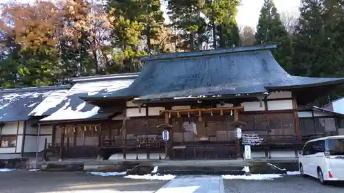 飛驒護國神社の本殿・本堂