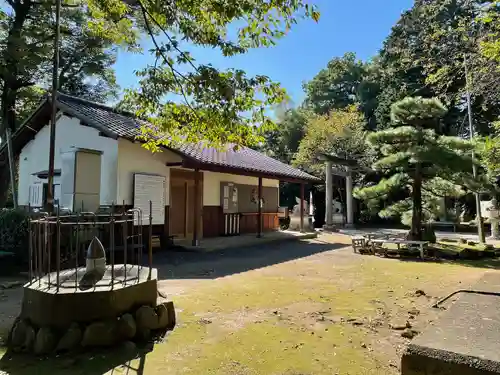 新田神社の建物その他