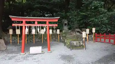 産泰神社の末社・摂社