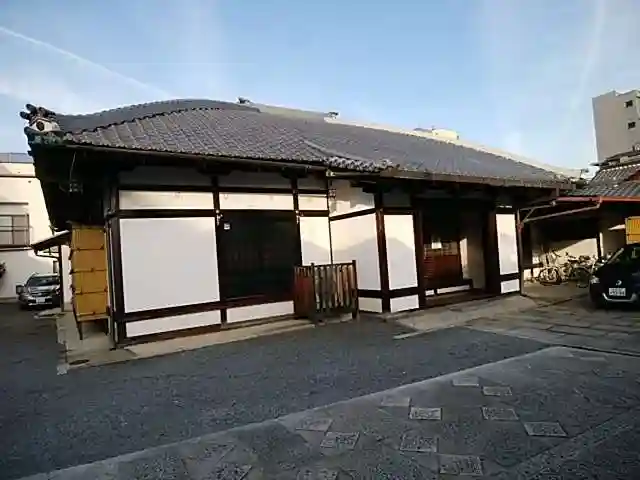極楽寺の本殿・本堂