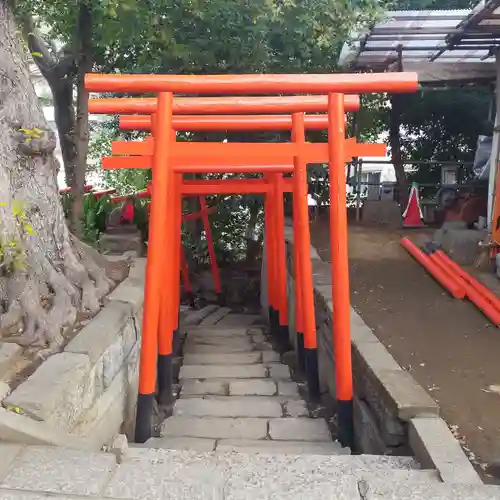 品川神社の鳥居