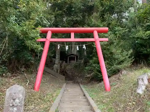 日枝・津嶋神社の鳥居