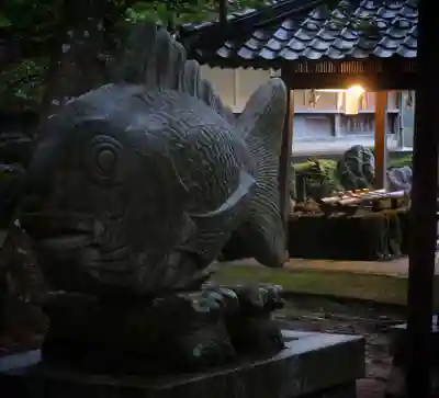 須部神社の手水舎